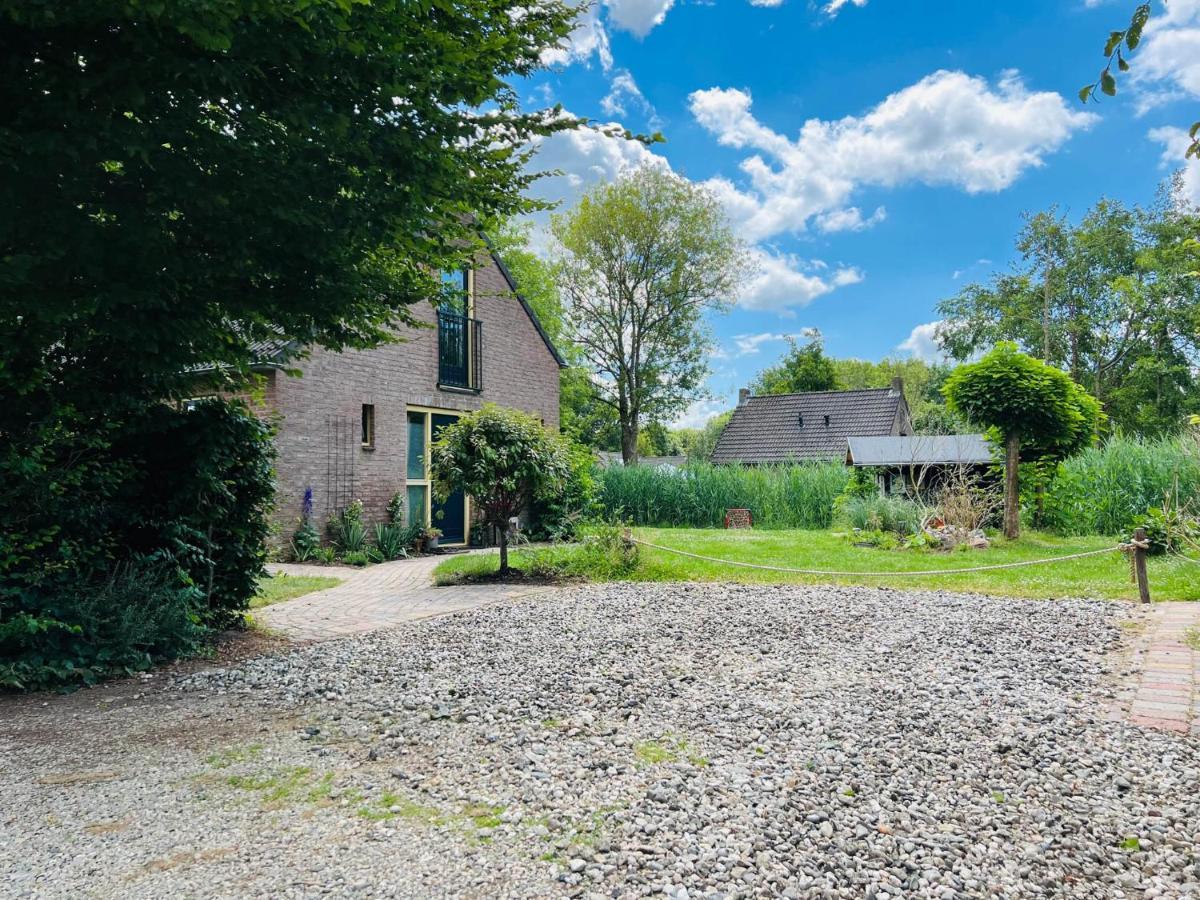 Supergezellig Vakantiehuis Met Hele Grote Tuin Bij Nijmegen Ewijk Экстерьер фото