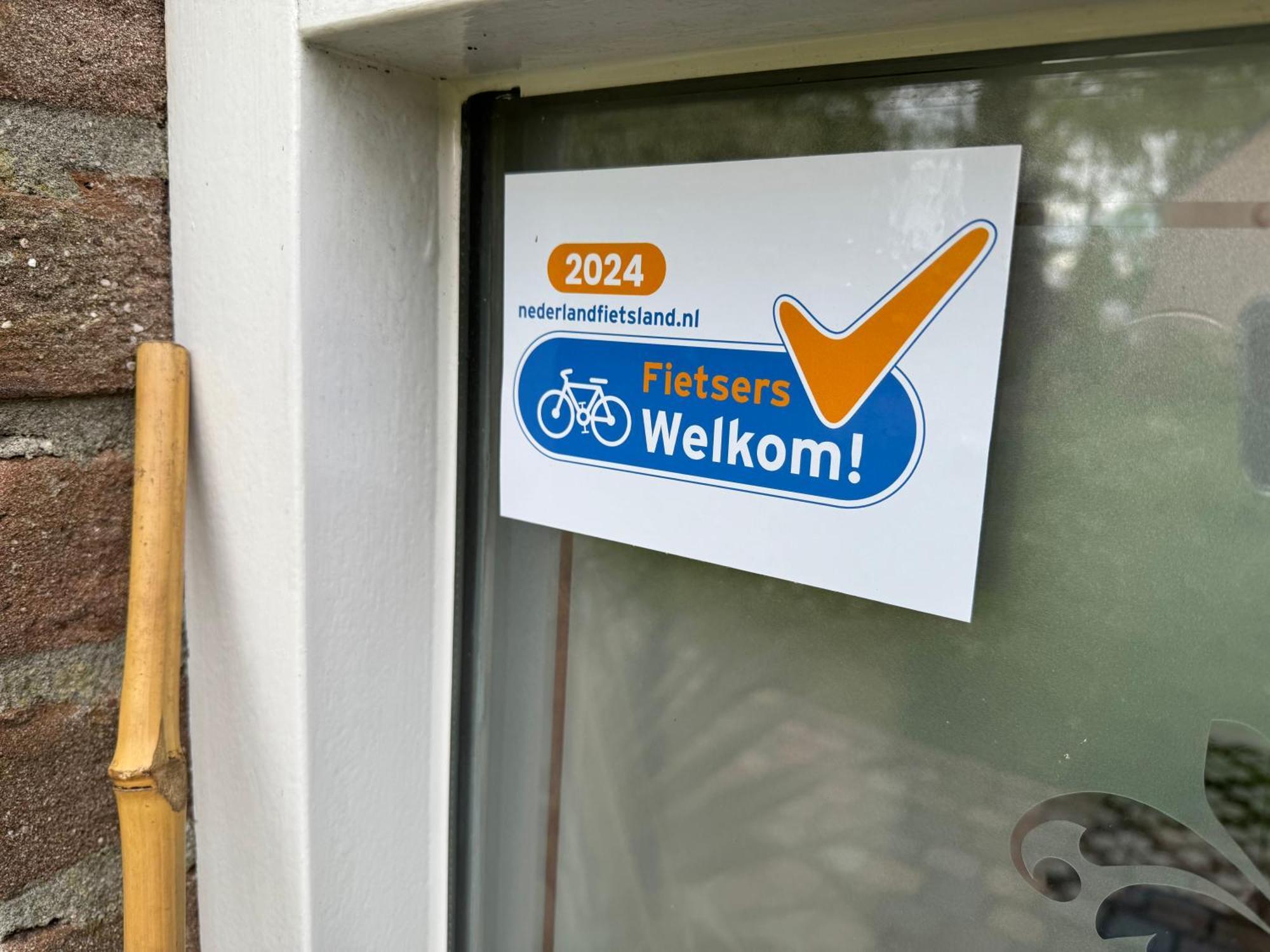 Supergezellig Vakantiehuis Met Hele Grote Tuin Bij Nijmegen Ewijk Экстерьер фото