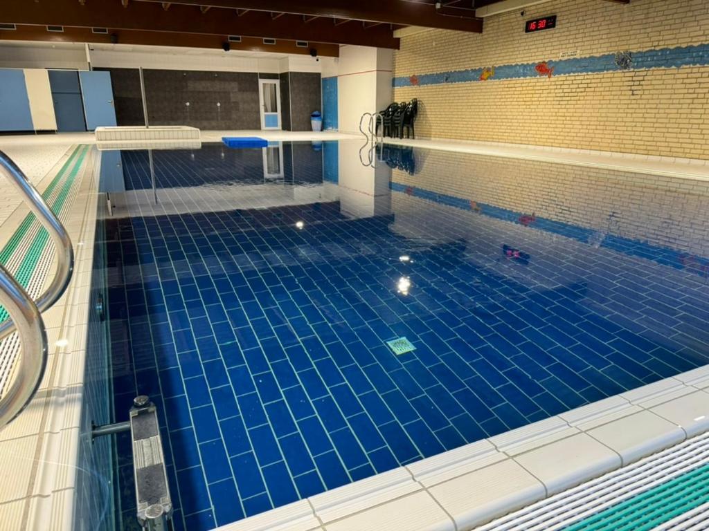 Supergezellig Vakantiehuis Met Hele Grote Tuin Bij Nijmegen Ewijk Экстерьер фото